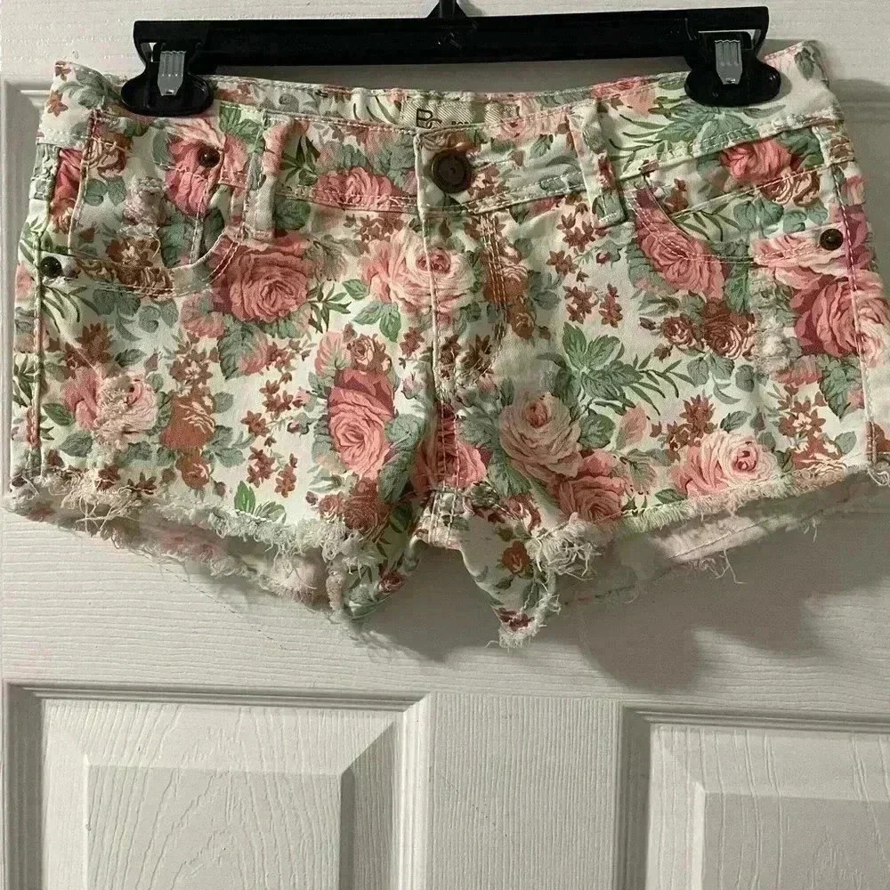 BCBGeneration Floral print shorts - Size 27 / A88
